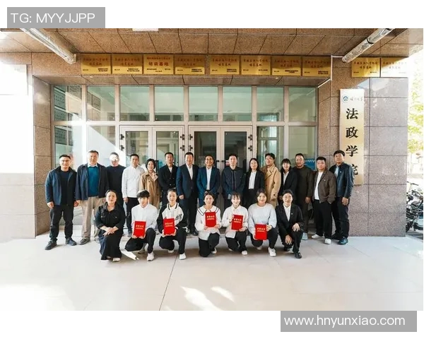 新疆喀什足球明星迪力的成长之路与辉煌成就探秘